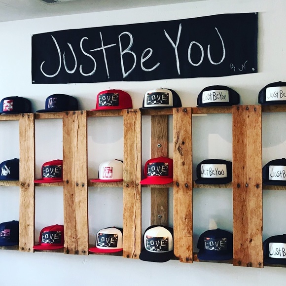 Meet your Posher, Jon - Picture 3 of 5